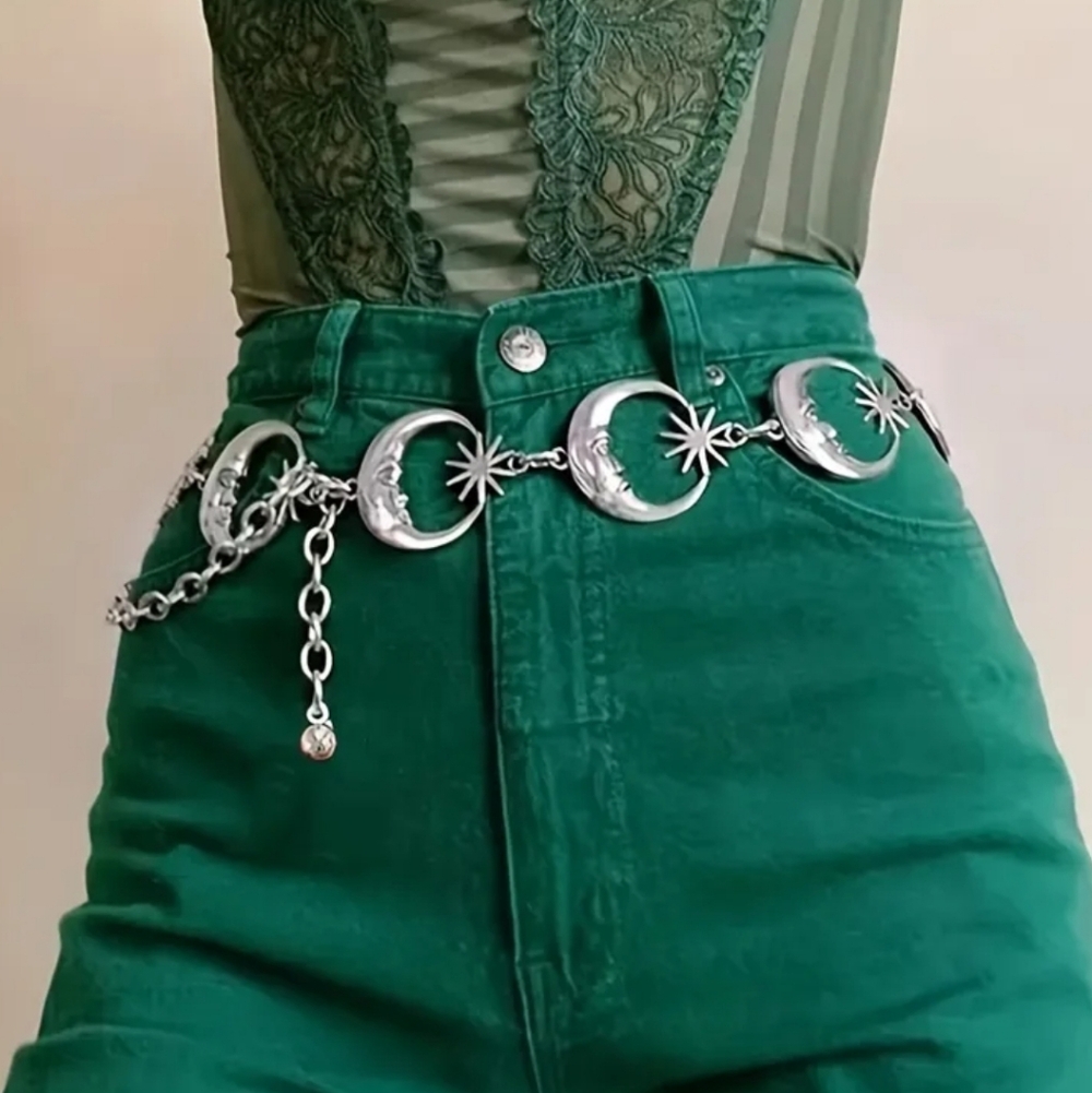 NEW Silver Moon Link Chain Belt - Gothic Silver Waist Accessory - Picture 3 of 4